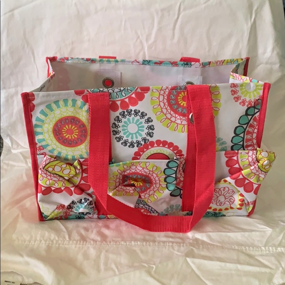 Thirty-one tote with pockets